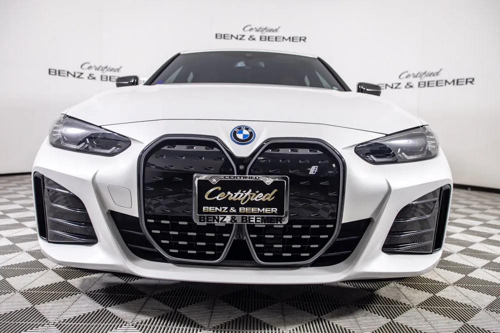 BMW i4 photo 5