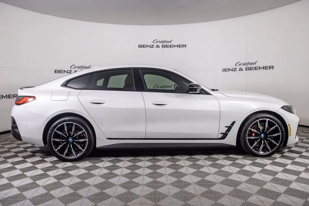 BMW i4 photo 3