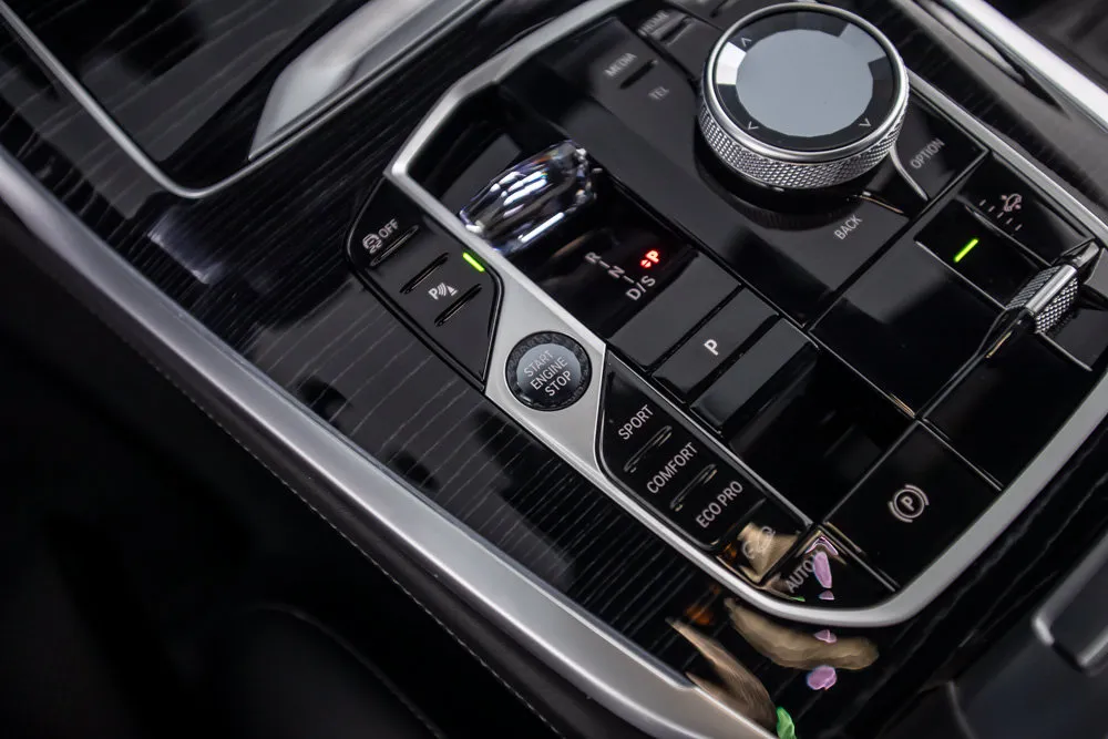 BMW X7 photo 32