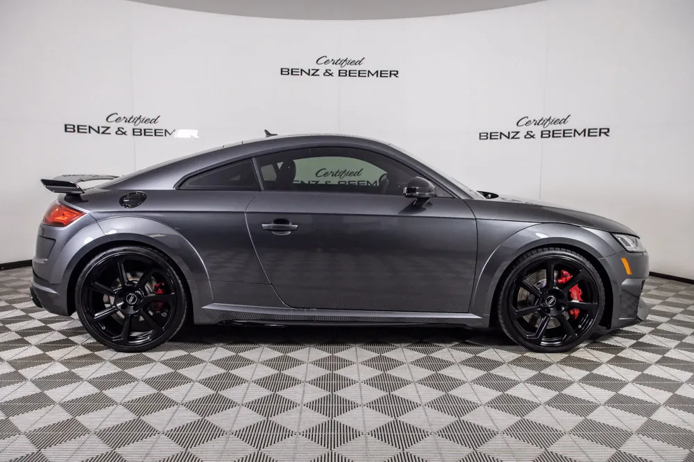 Audi TT RS photo 3