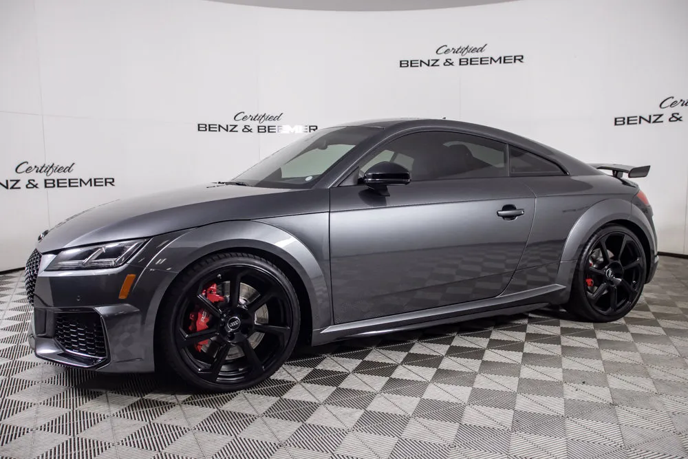 Audi TT RS photo 9