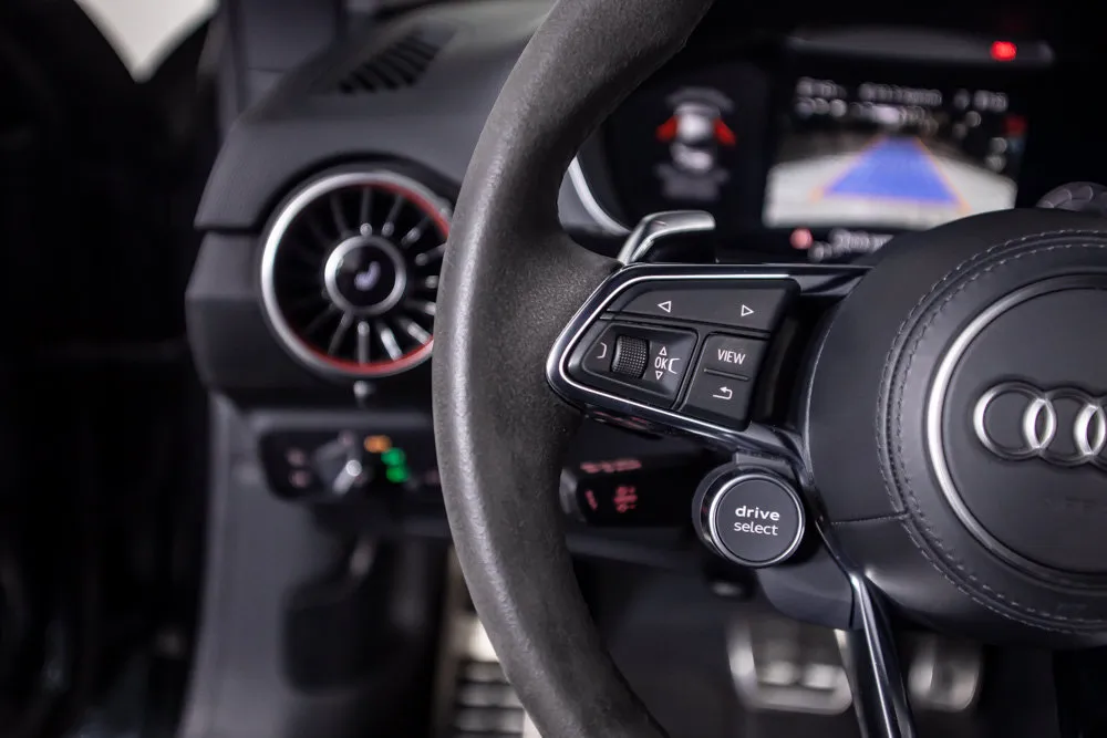 Audi TT RS photo 39
