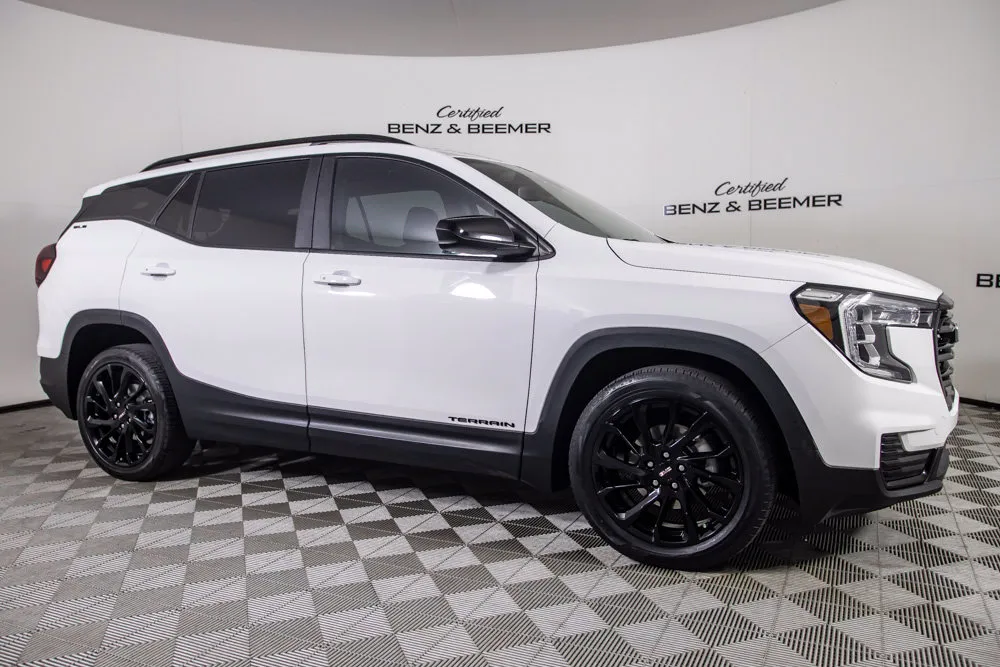 GMC Terrain photo 2