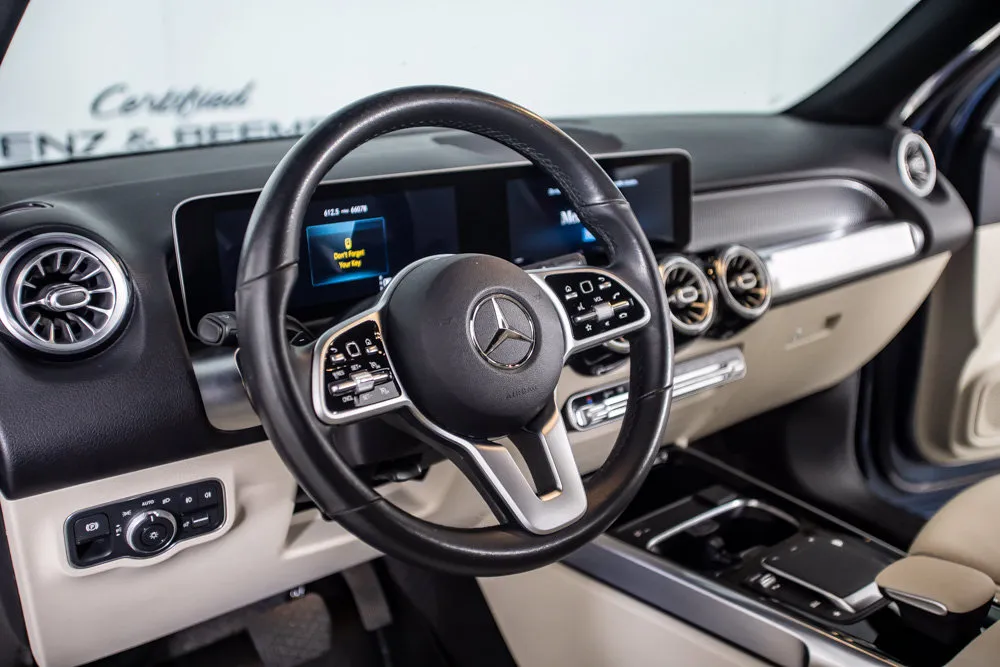 Mercedes-Benz GLB photo 21