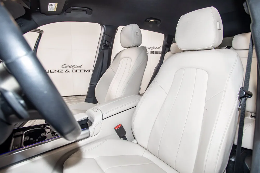 Mercedes-Benz GLB photo 13