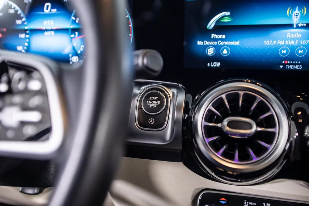 Mercedes-Benz GLB photo 32