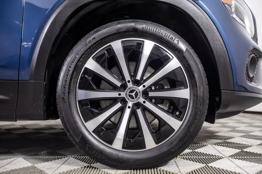 Mercedes-Benz GLB photo 37