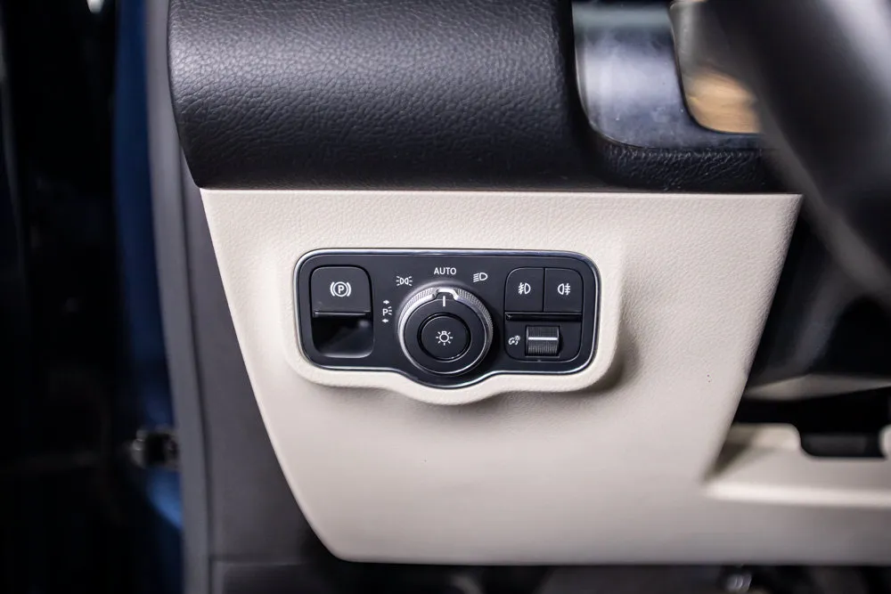 Mercedes-Benz GLB photo 33
