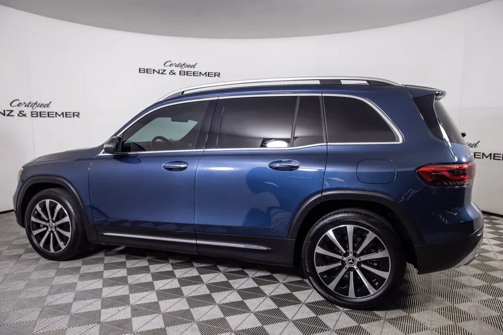 Mercedes-Benz GLB photo 11