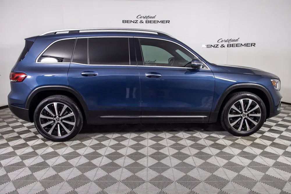 Mercedes-Benz GLB photo 3