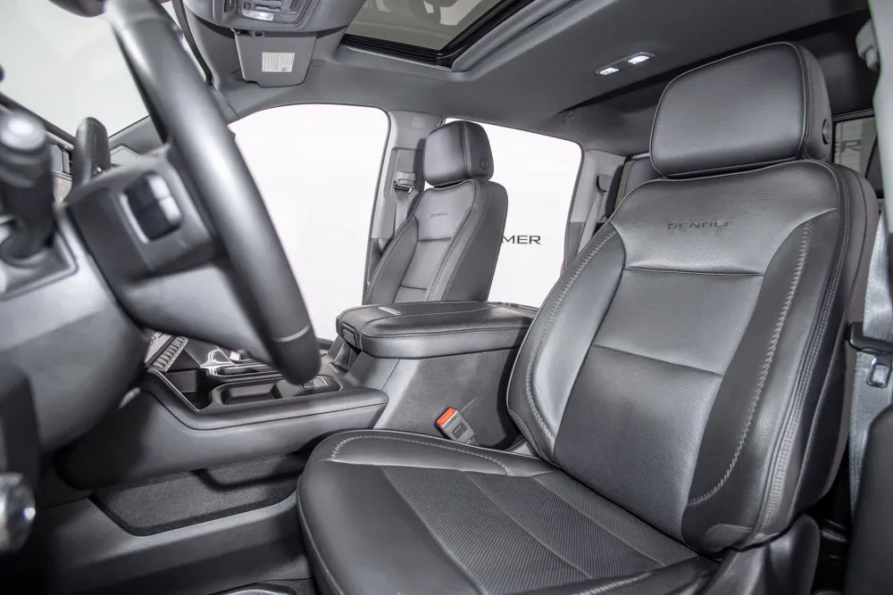 GMC Sierra photo 11