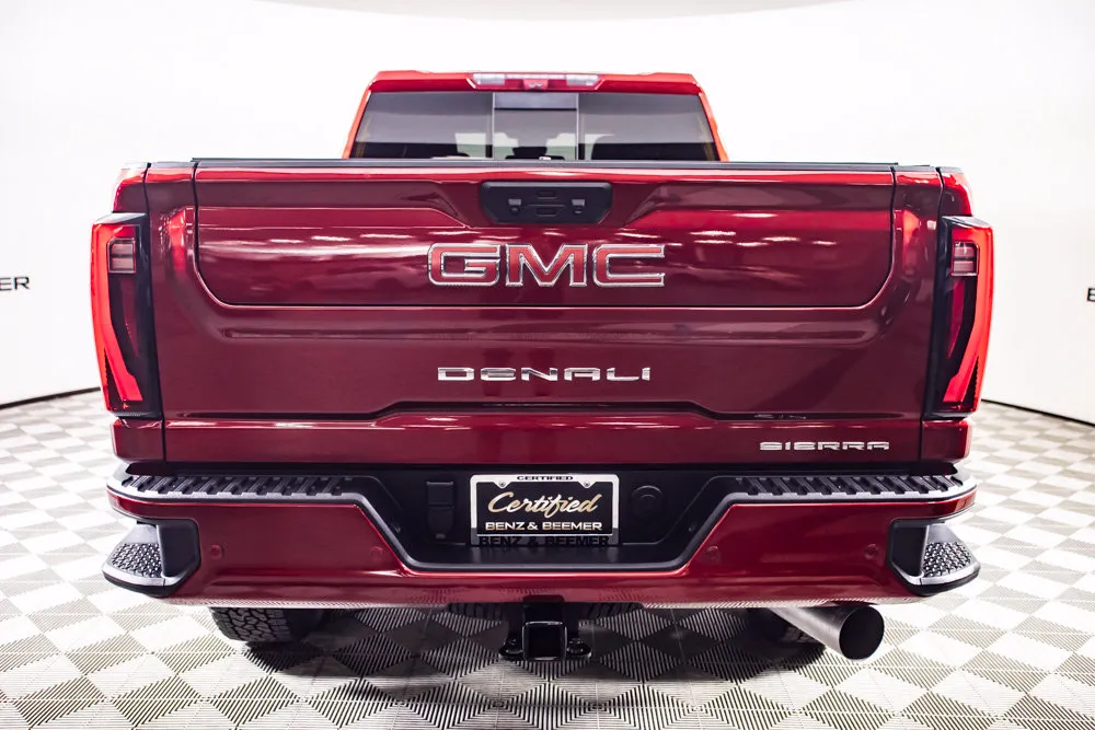 GMC Sierra photo 10