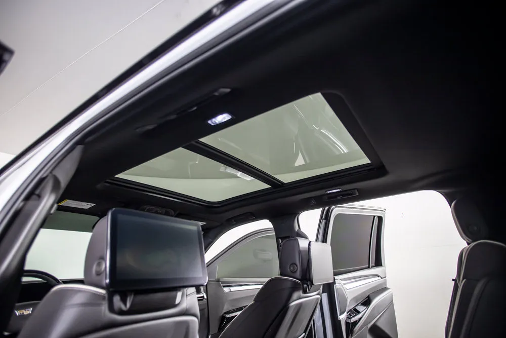 Cadillac Escalade ESV photo 26