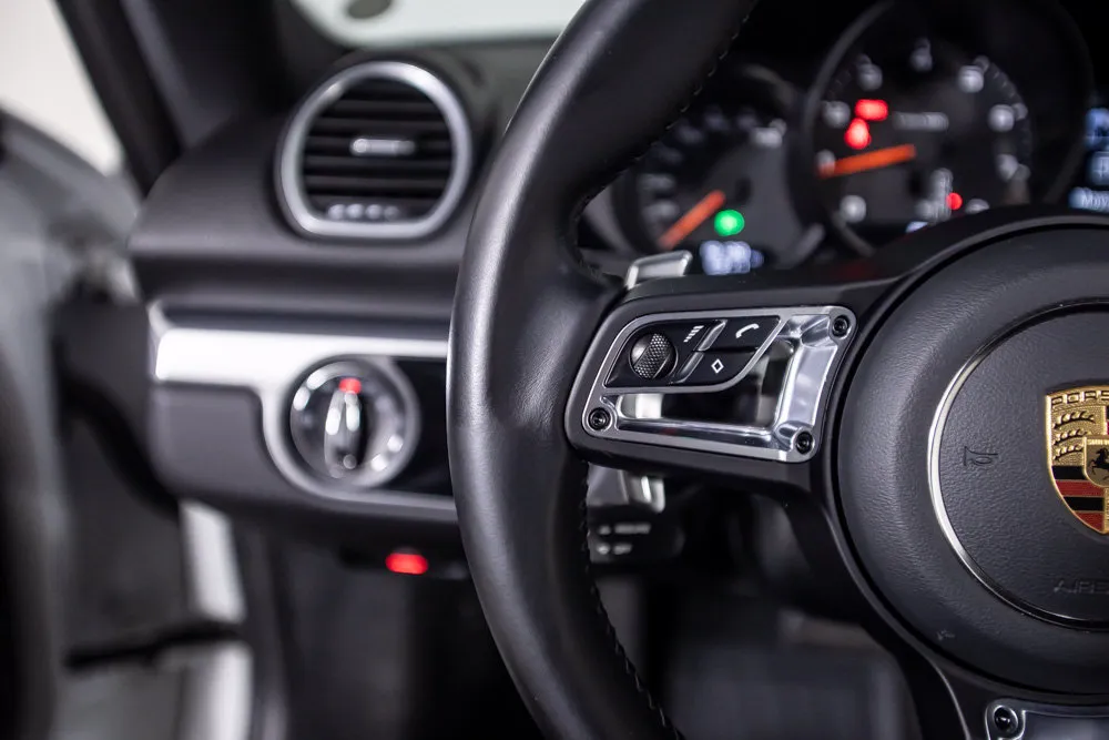 Porsche 718 Cayman photo 31