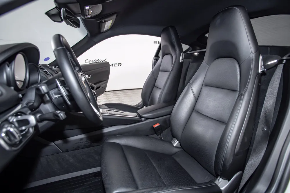 Porsche 718 Cayman photo 13