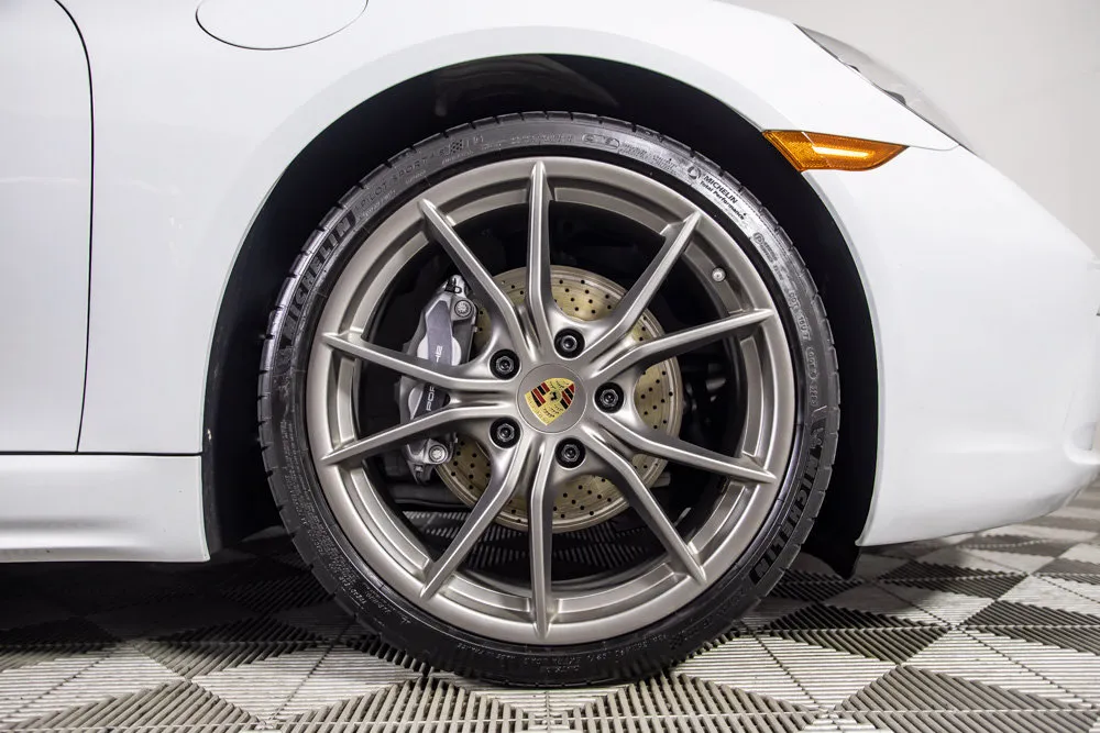 Porsche 718 Cayman photo 34