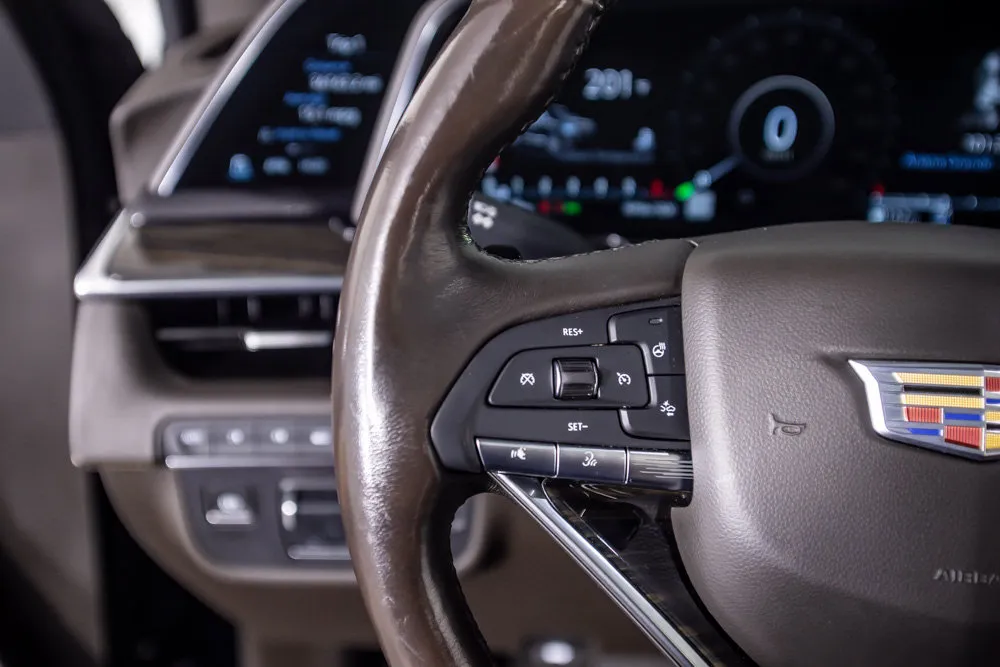 Cadillac Escalade ESV photo 43