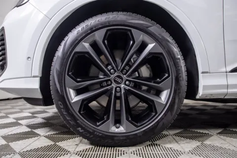 More photos of 2025 Audi Q7 55 Premium Plus at Certified Benz & Beemer, AZ