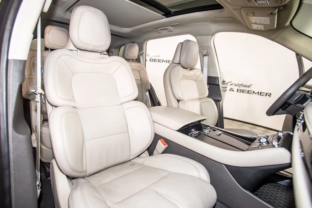 Lincoln Aviator photo 20