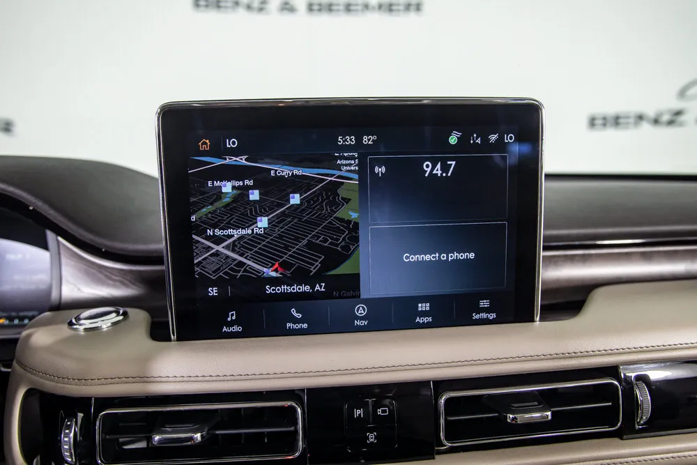 Lincoln Aviator photo 26