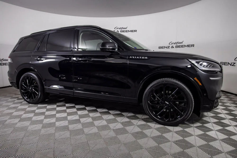 Lincoln Aviator photo 2