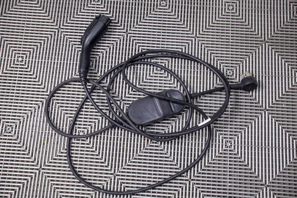 Rivian R1S photo 50