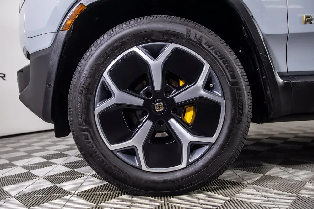 Rivian R1S photo 41