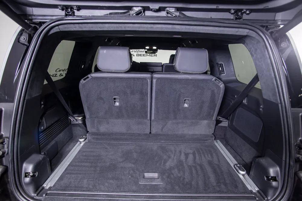 Rivian R1S photo 8