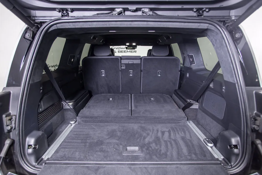 Rivian R1S photo 9
