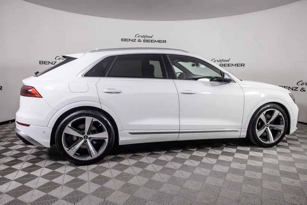 Audi SQ8 photo 4