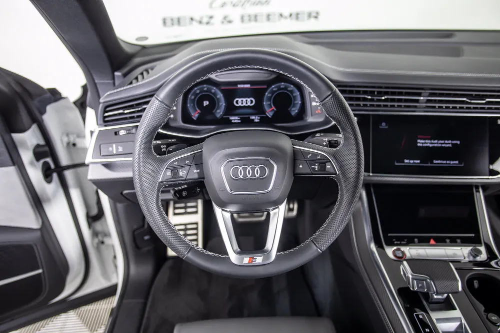 Audi SQ8 photo 23