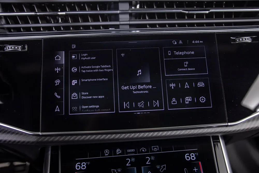 Audi SQ8 photo 27