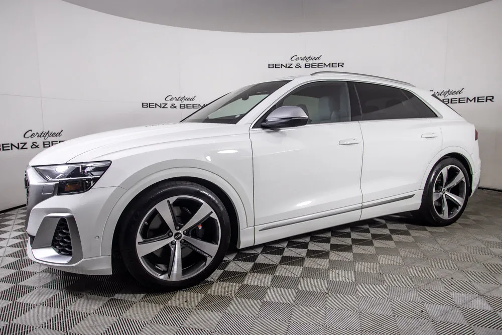 Audi SQ8 photo 9