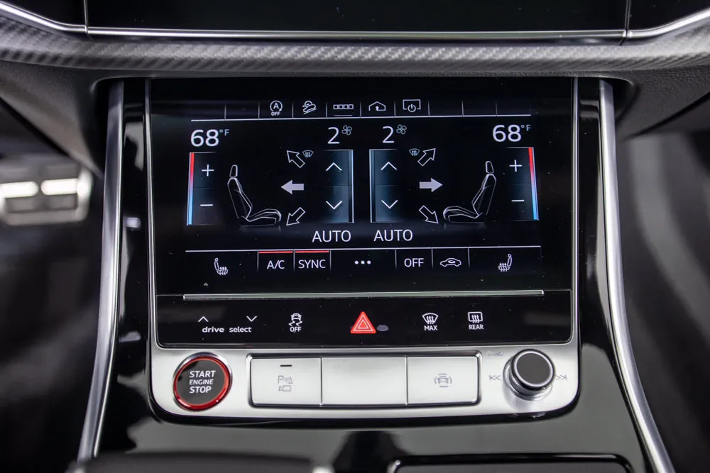 Audi SQ8 photo 29