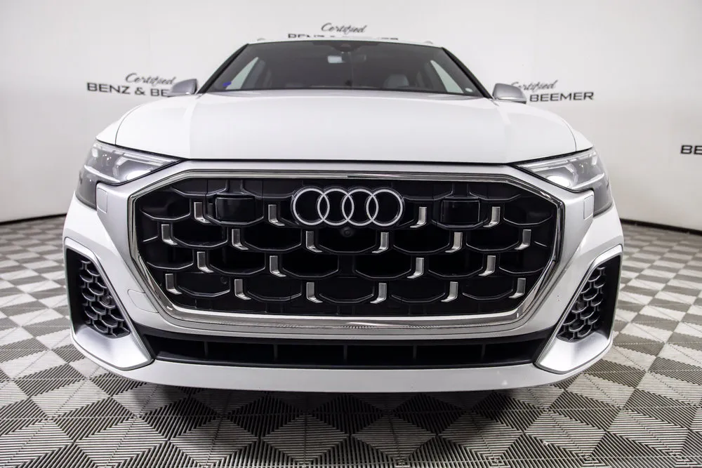 Audi SQ8 photo 5