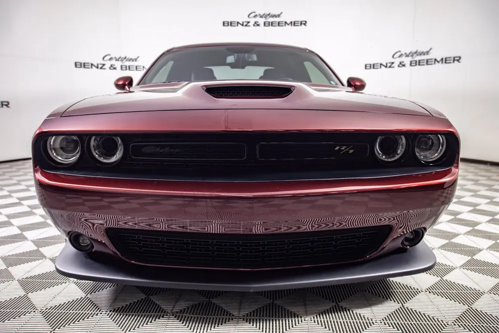 Dodge Challenger photo 5
