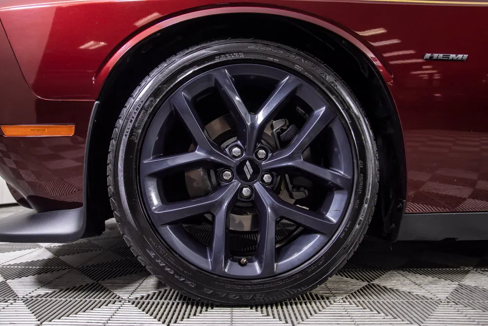 Dodge Challenger photo 35