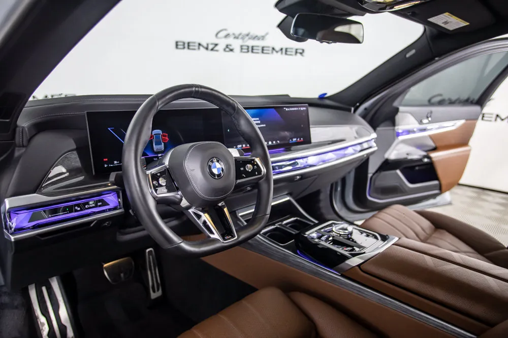 BMW 7 Series photo 37