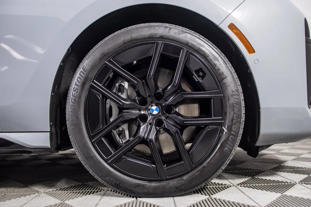 BMW 7 Series photo 41
