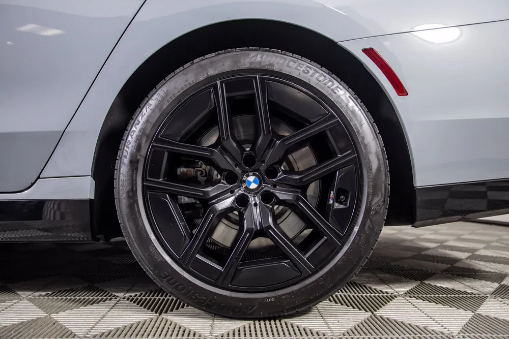 BMW 7 Series photo 43