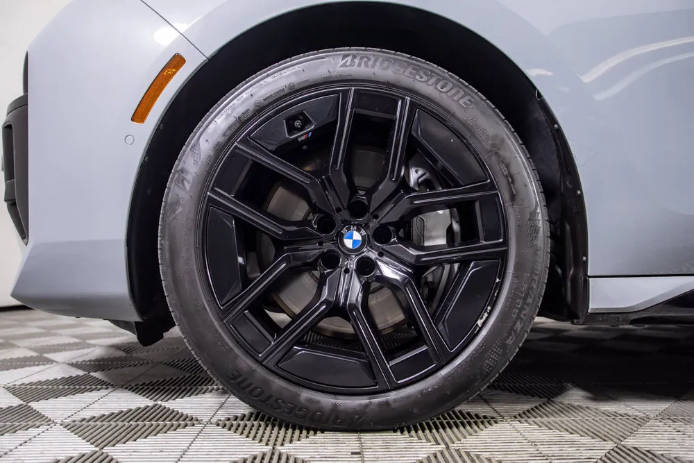 BMW 7 Series photo 40