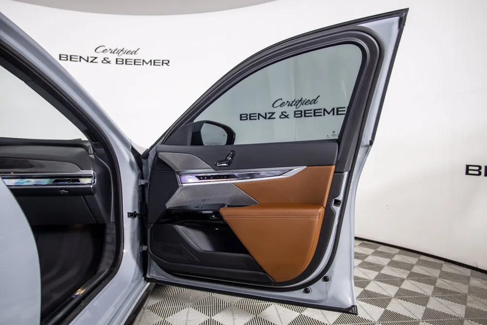 BMW 7 Series photo 19