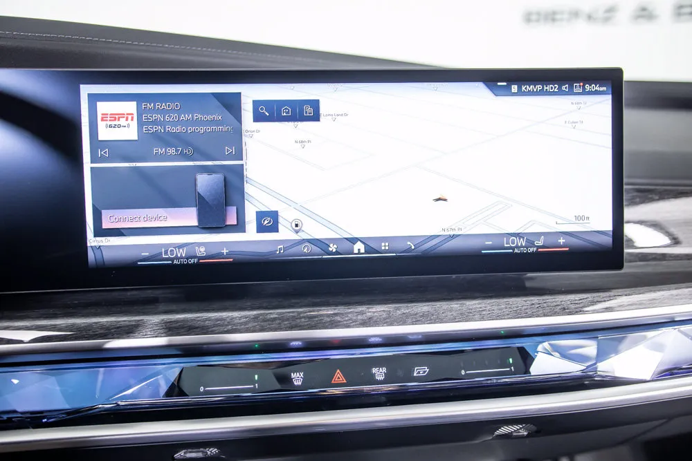 BMW 7 Series photo 27