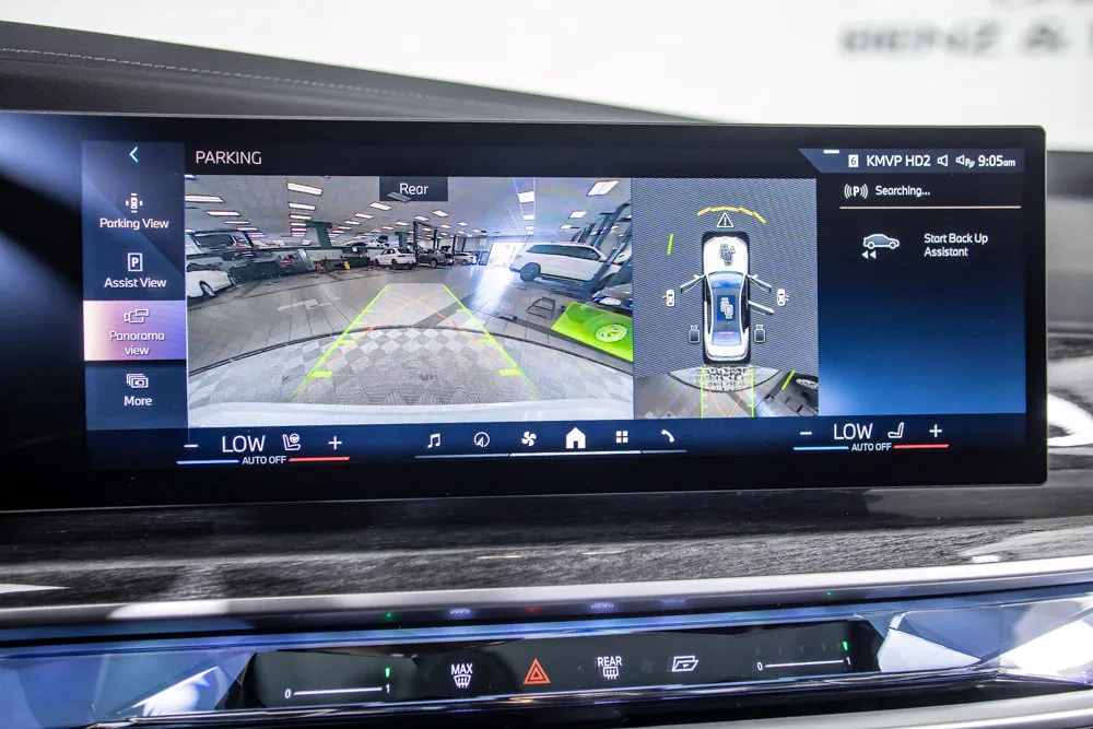 BMW 7 Series photo 28