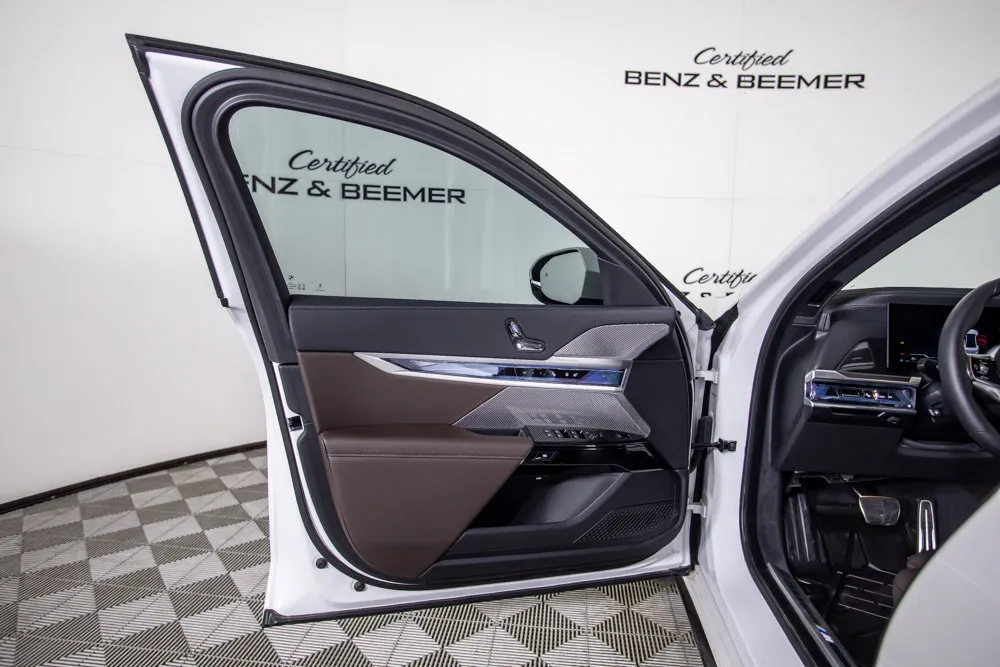 BMW 7 Series photo 20