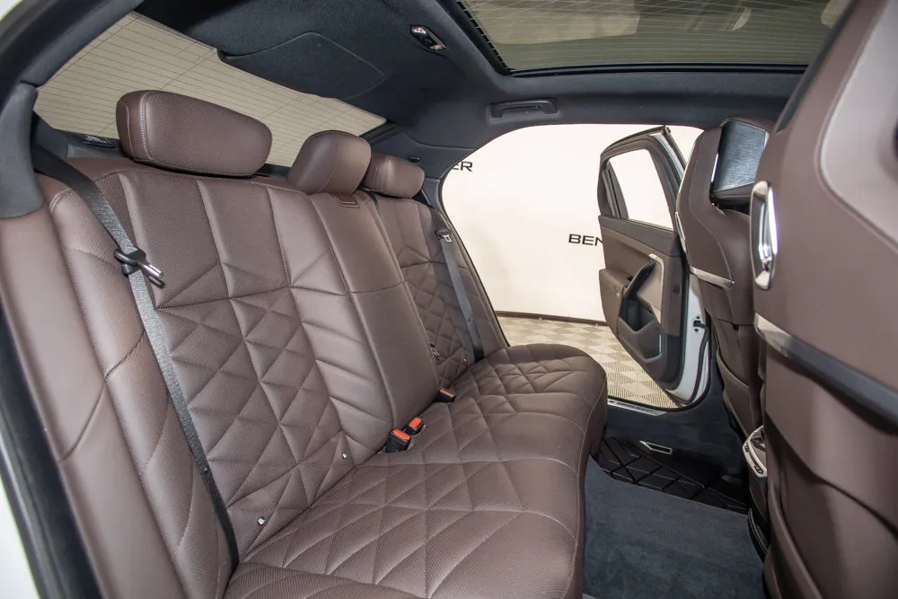 BMW 7 Series photo 15