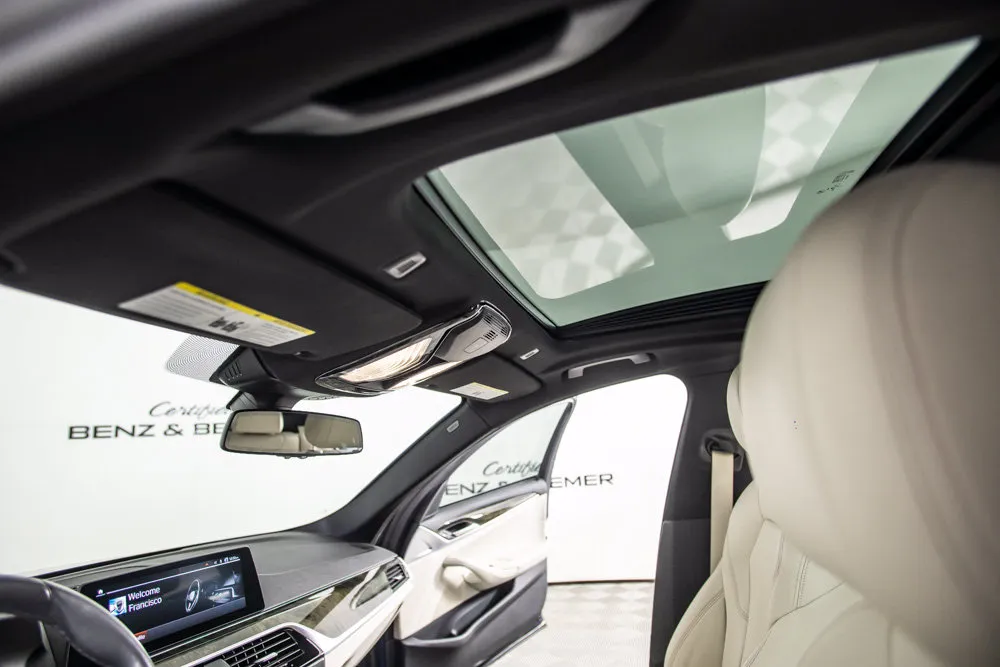 BMW 5 Series photo 21