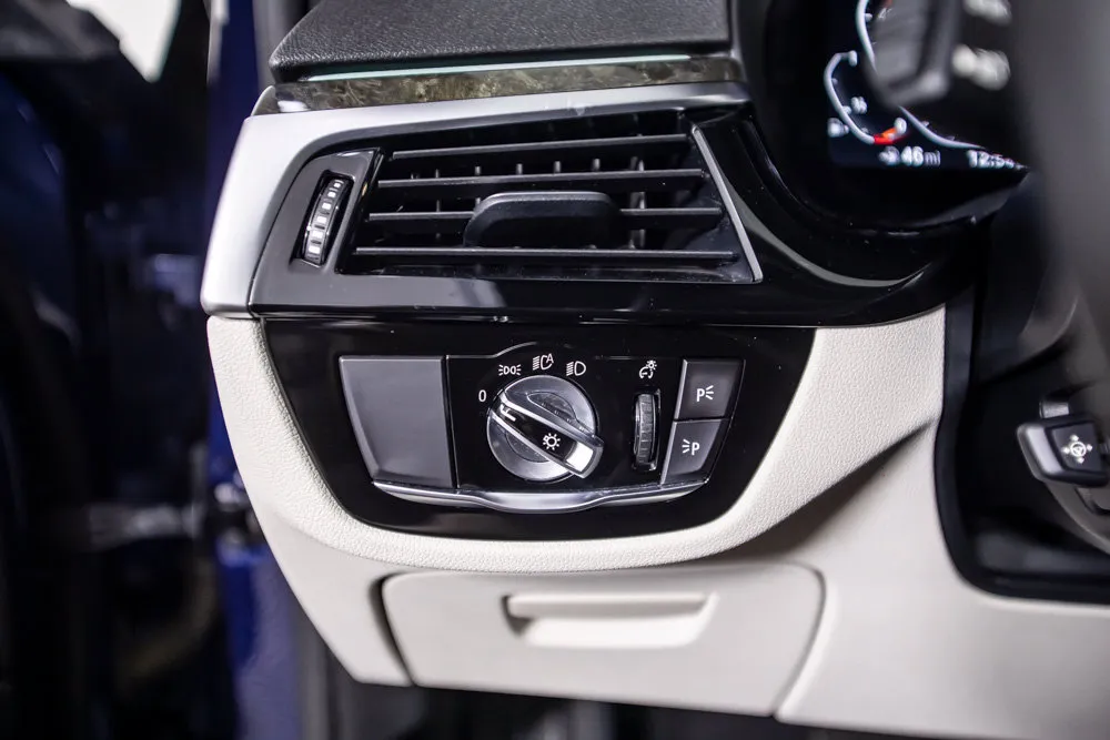 BMW 5 Series photo 35