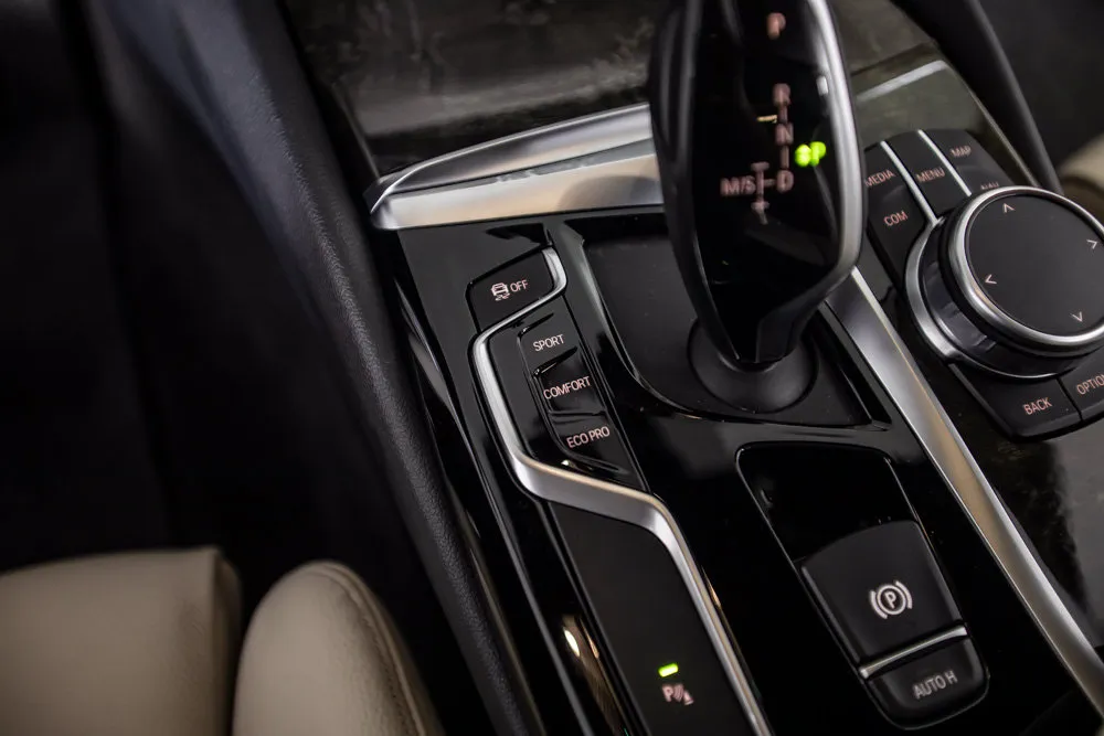 BMW 5 Series photo 33