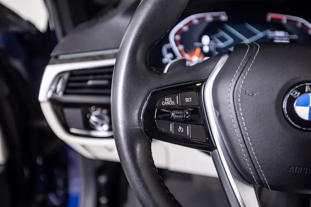 BMW 5 Series photo 37